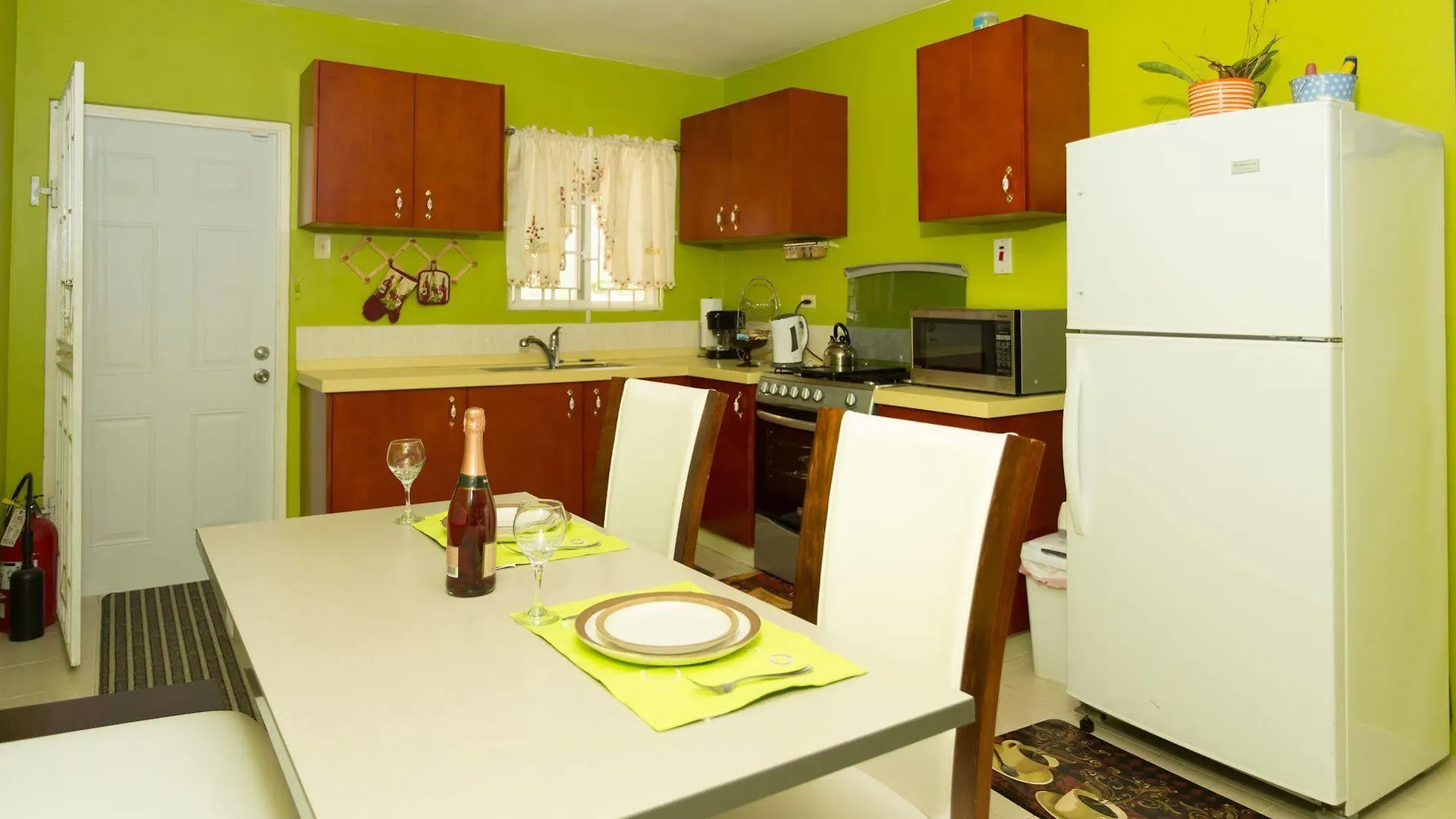 *** Hotel The Beach Estate Country Club Villa Hellshire Jamaica