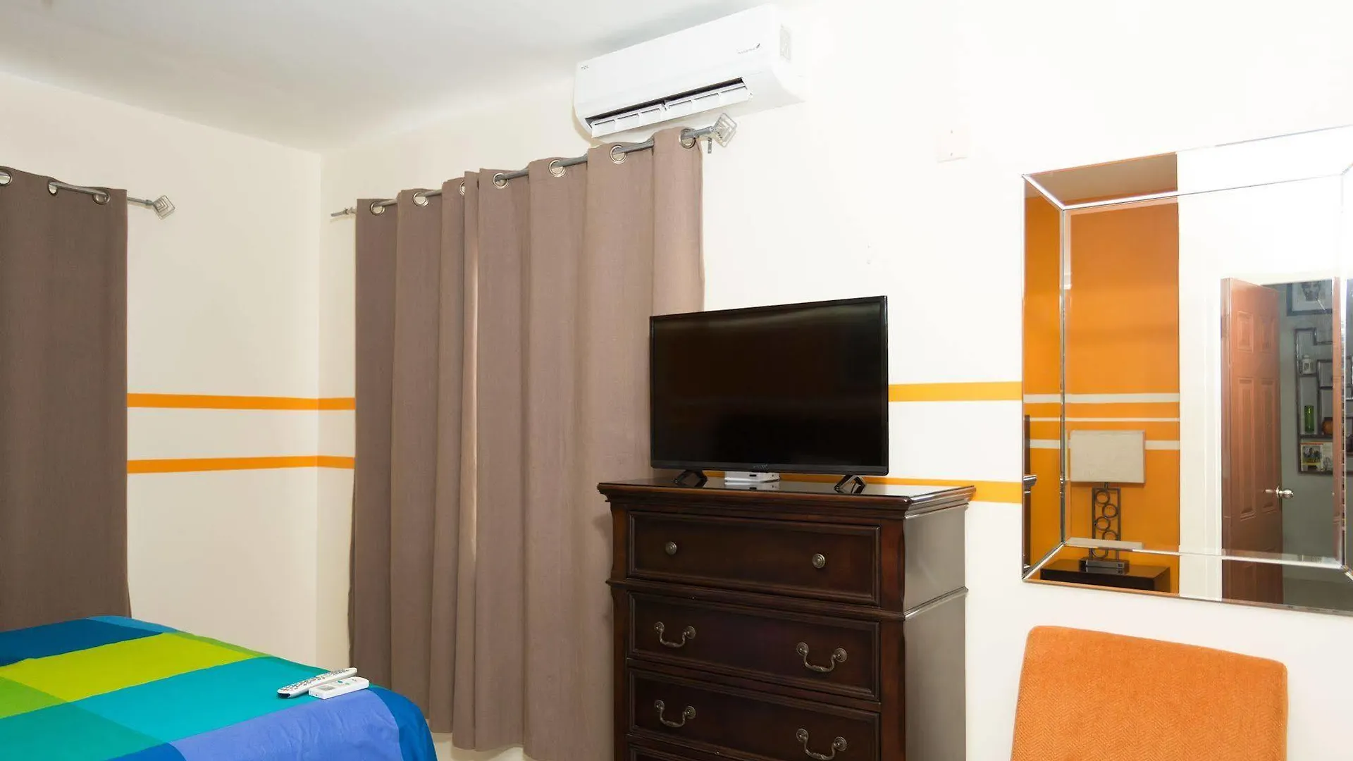 Hotel The Beach Estate Country Club Villa Hellshire